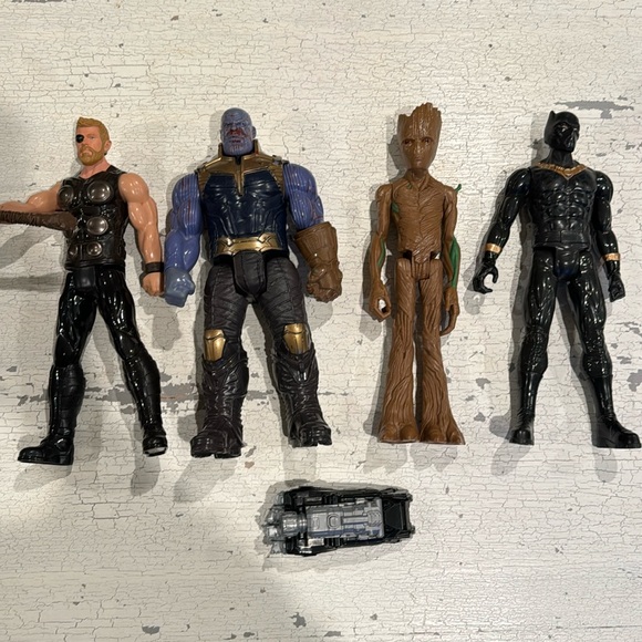 Marvel collection with sound box - Thor, Thanos, Groot, black panther. Set of 4 - Picture 1 of 6